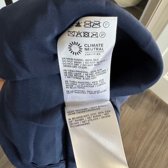 Reformation Pernille Silk Maxi Dress XS NEW Navy Blue Sleeveless V-Cut Tie NWT - Picture 7 of 7